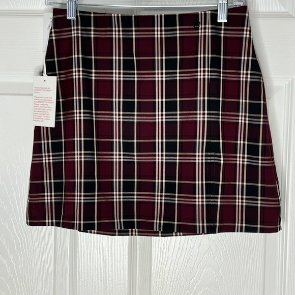 NWT Sunday Best Burgundy Plaid Mini Skirt Sz 4 - Picture 7 of 13